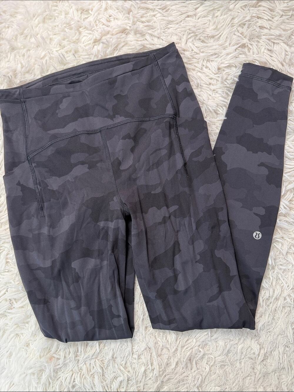 Lululemon Swift Speed High-Rise Tight 28" Heritage 365 Camo Deep Coal Multi